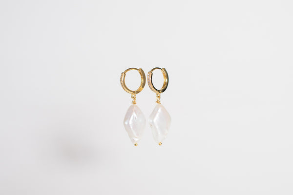 THE NINA PEARL HUGGIE