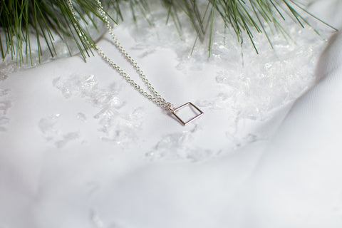 THE CASPER NECKLACE