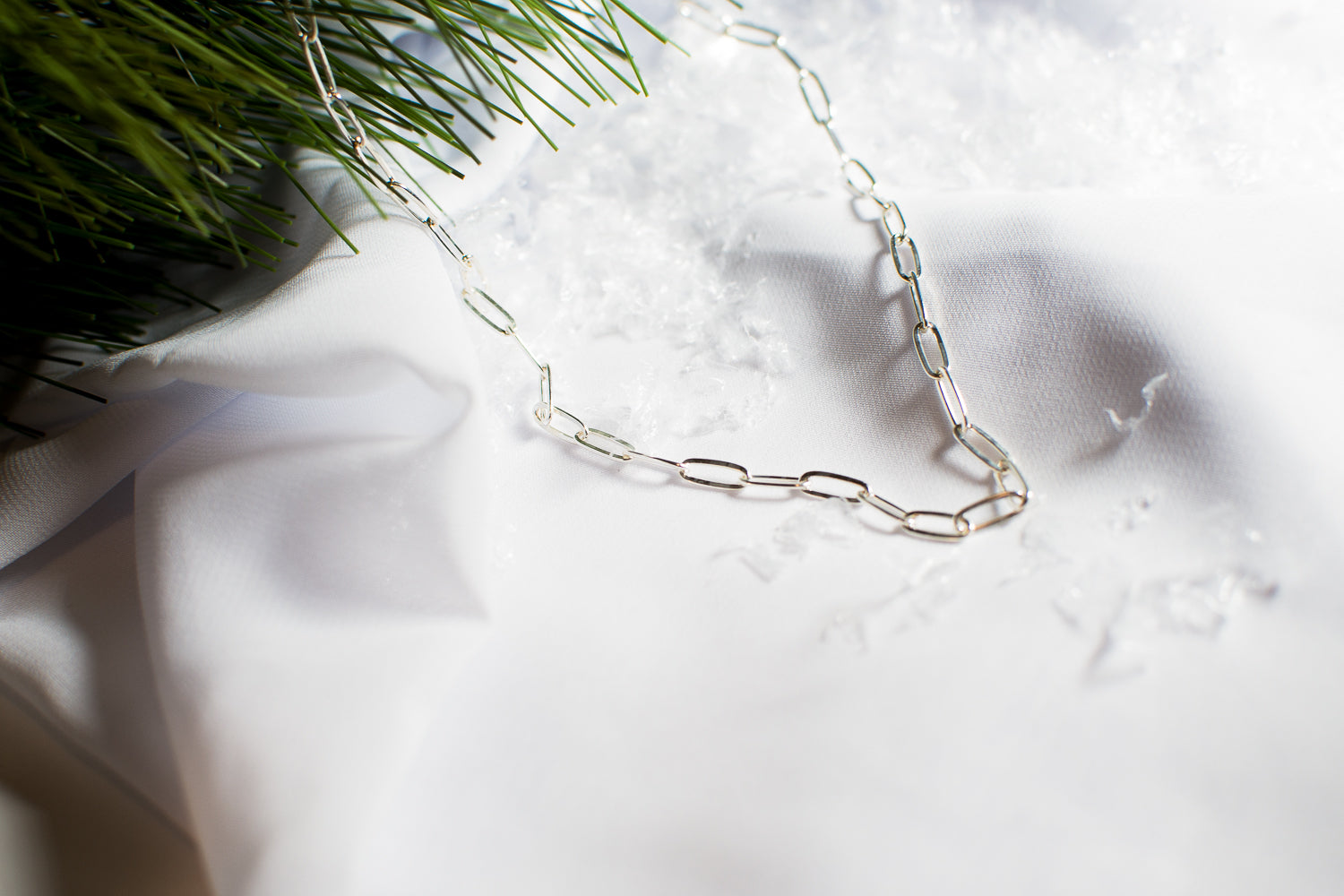 THE KENDRA NECKLACE