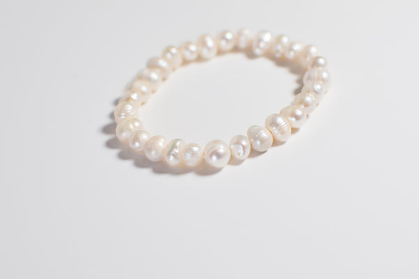 THE NAIDA PEARL BRACELET