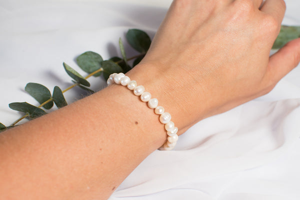 THE NAIDA PEARL BRACELET