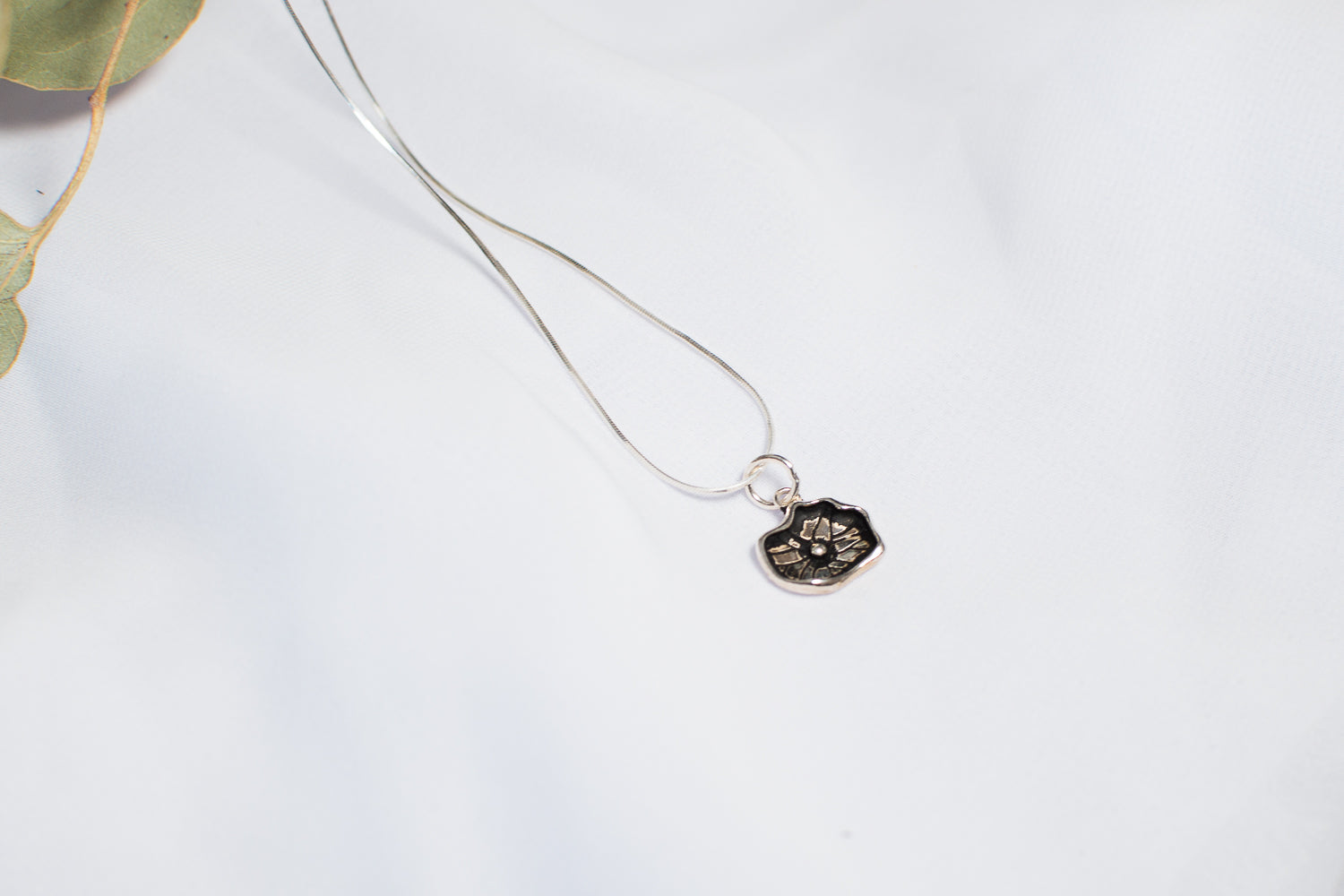 THE LOTUS NECKLACE