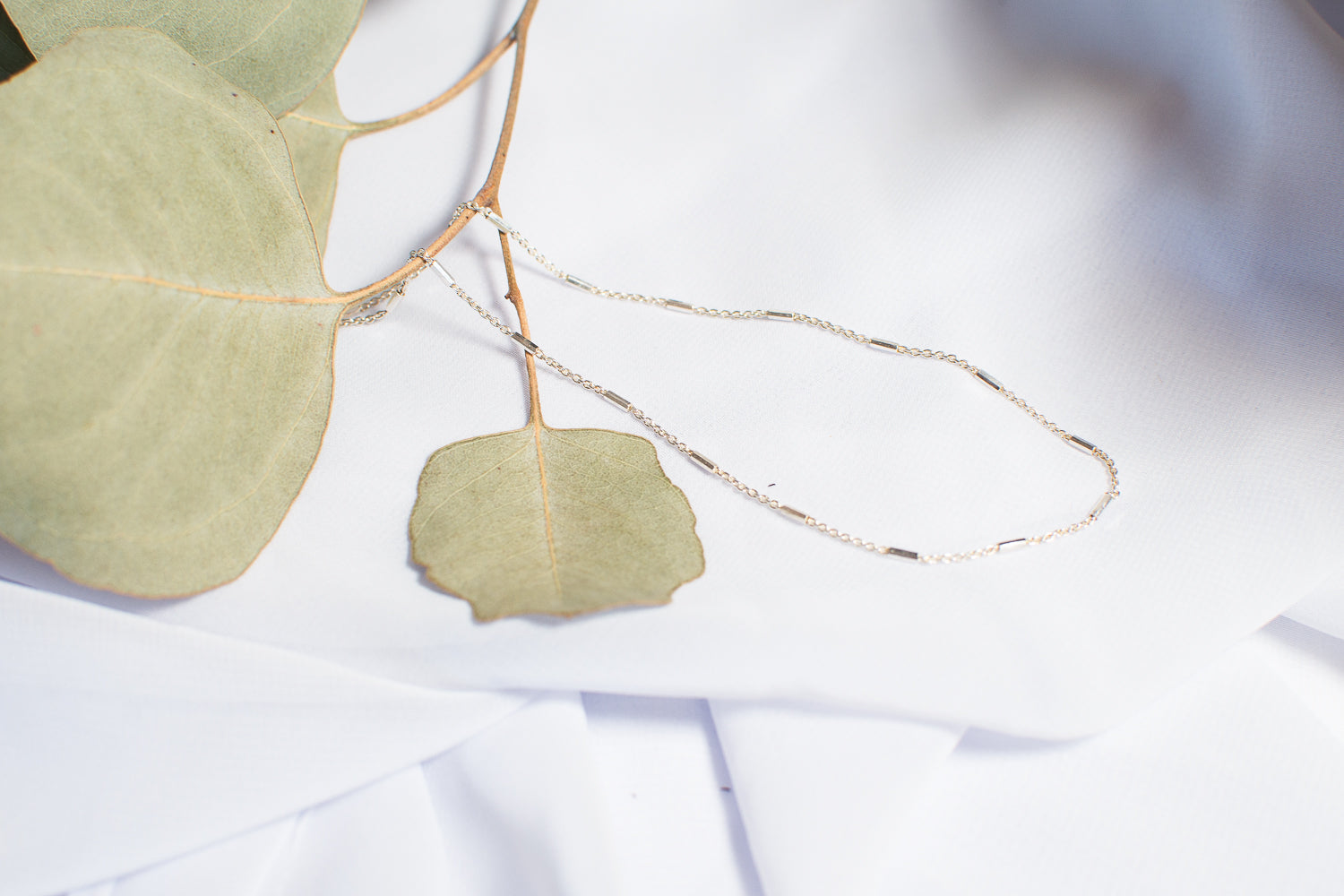 THE LYRA NECKLACE